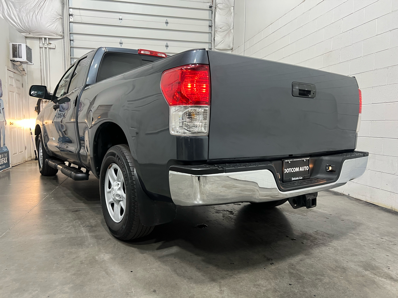 Toyota Tundra Tundra-Grade Double Cab 4.6L 4WD 2010