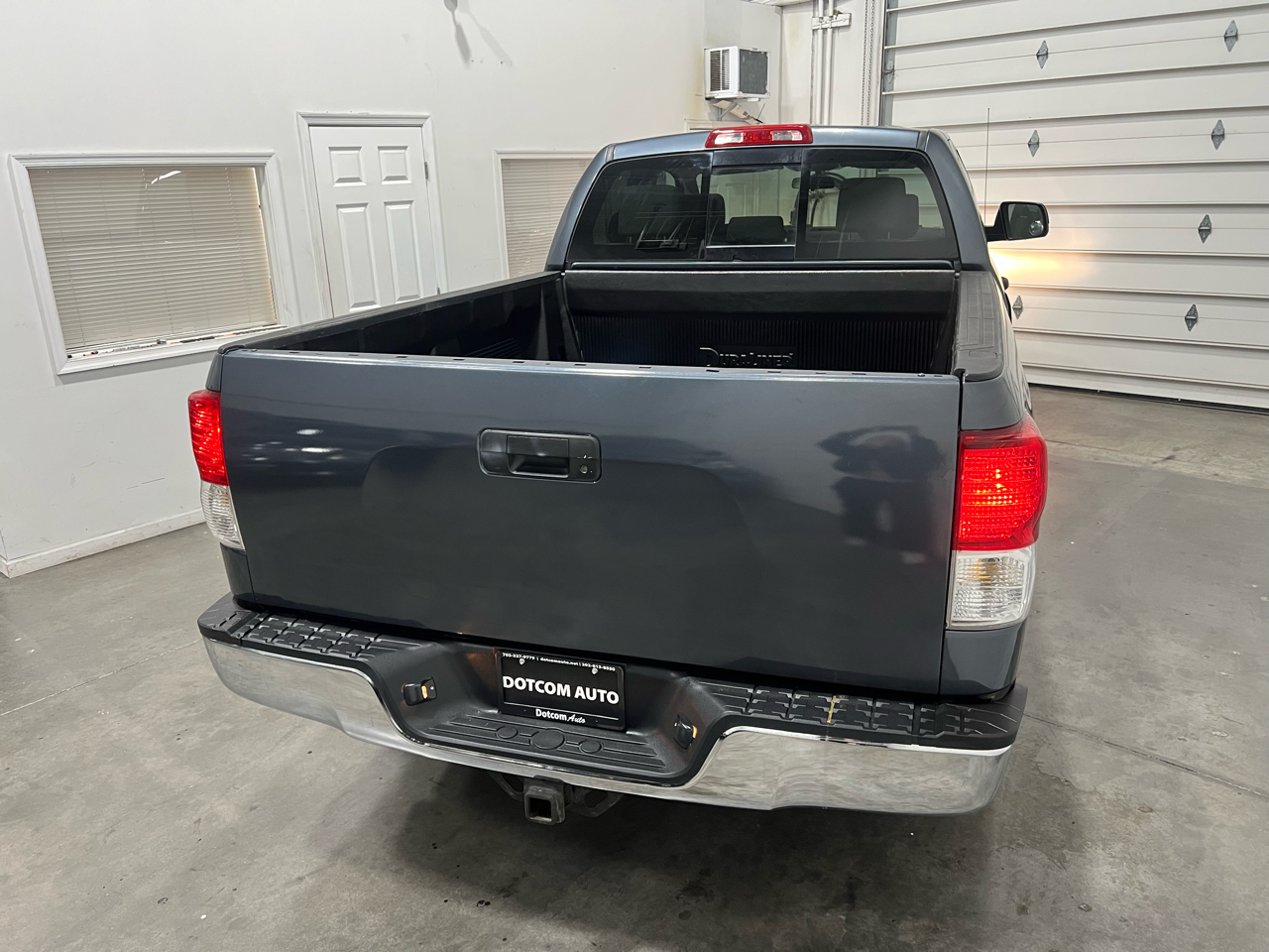 Toyota Tundra Tundra-Grade Double Cab 4.6L 4WD 2010