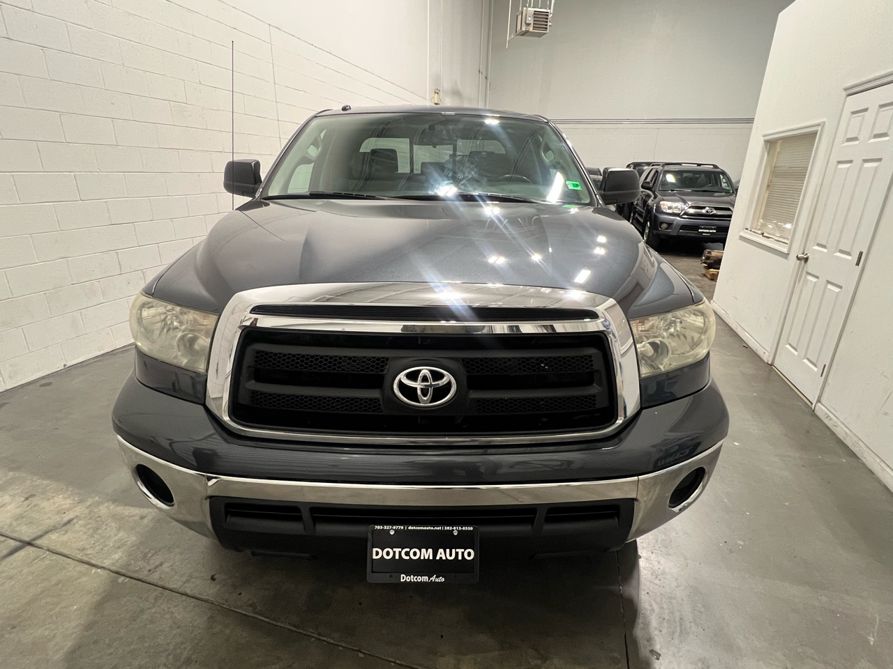 Toyota Tundra Tundra-Grade Double Cab 4.6L 4WD 2010