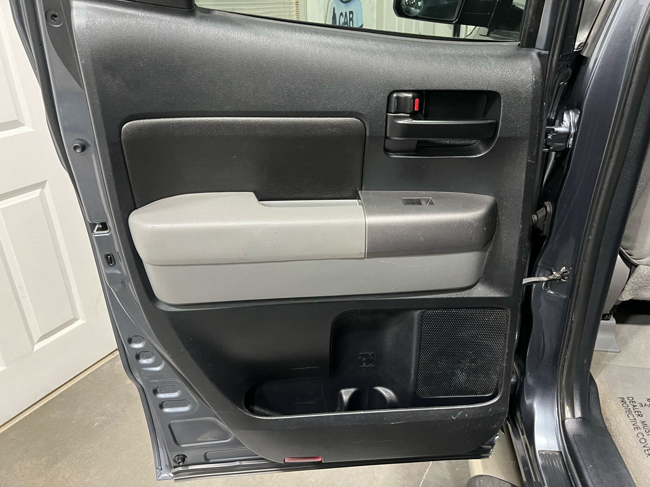 Toyota Tundra Tundra-Grade Double Cab 4.6L 4WD 2010