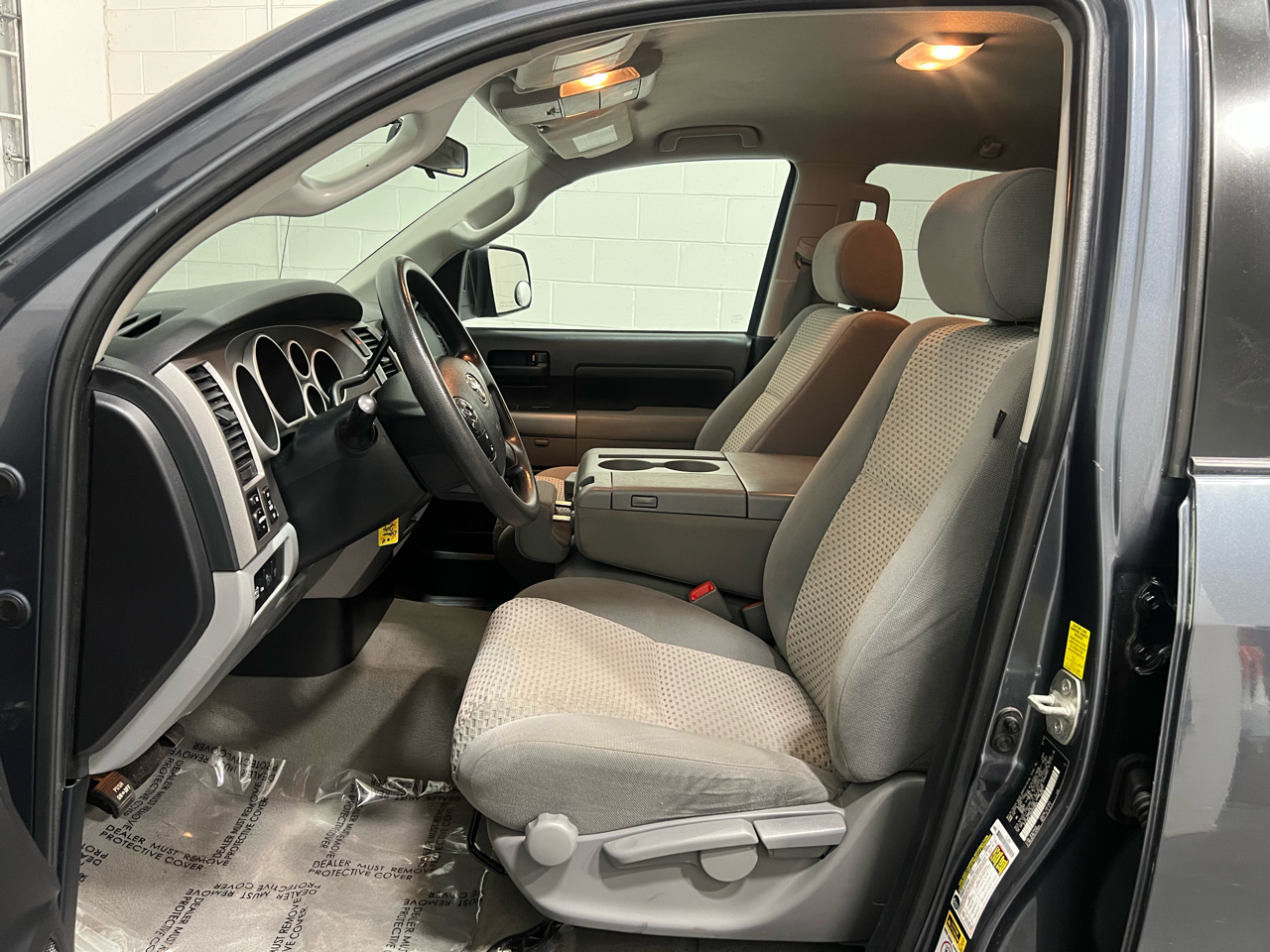 Toyota Tundra Tundra-Grade Double Cab 4.6L 4WD 2010