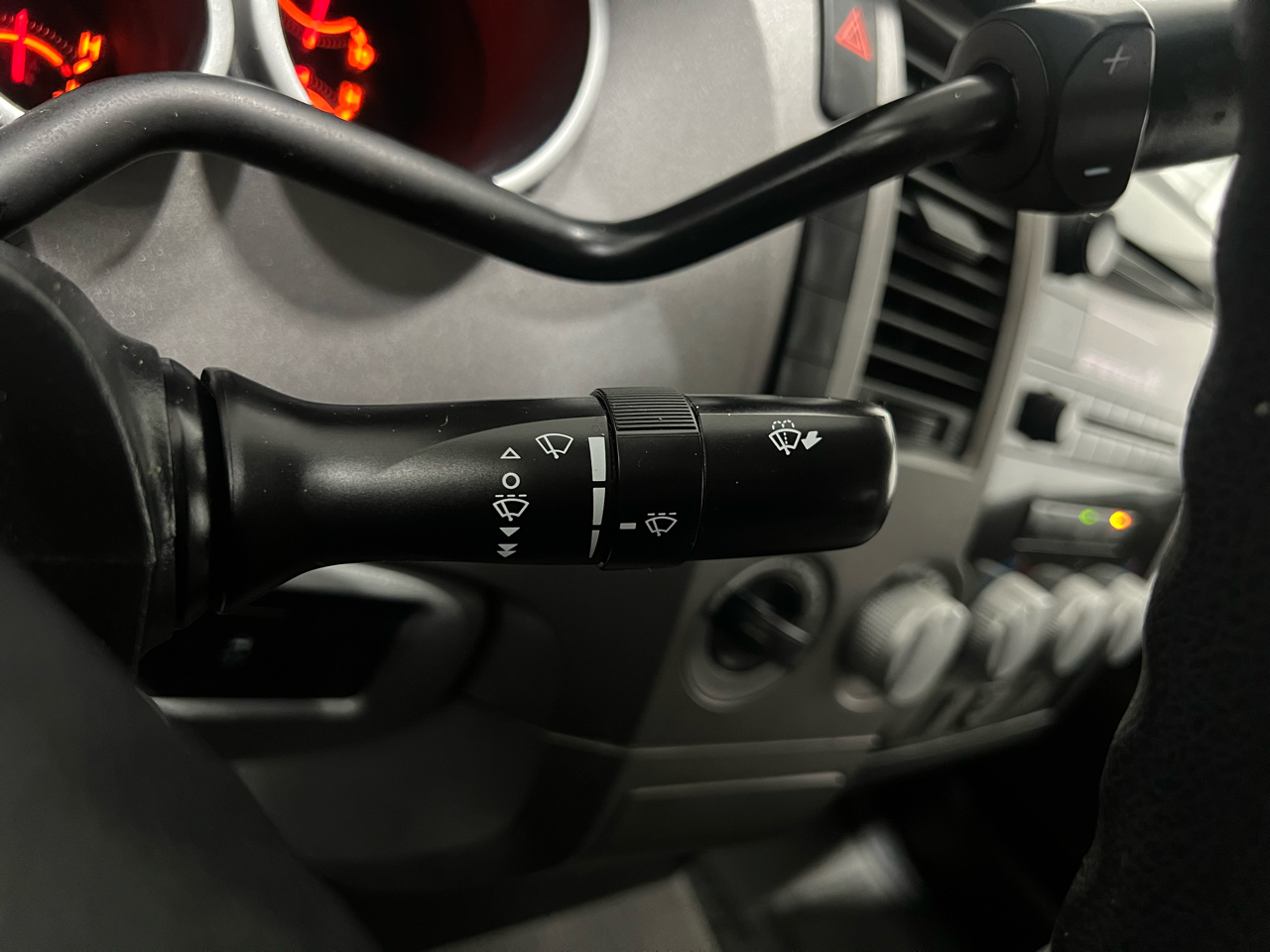 Toyota Tundra Tundra-Grade Double Cab 4.6L 4WD 2010