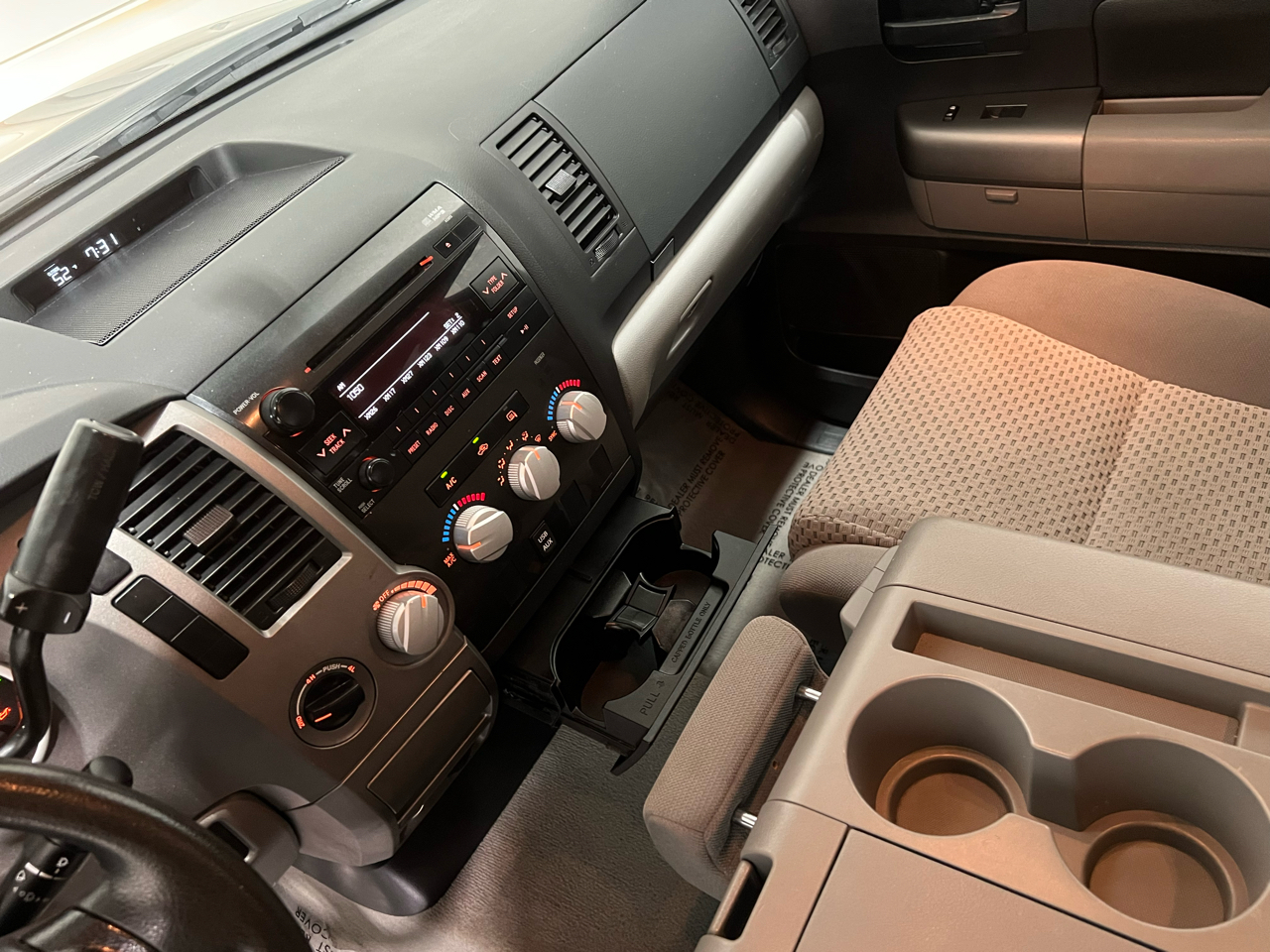 Toyota Tundra Tundra-Grade Double Cab 4.6L 4WD 2010