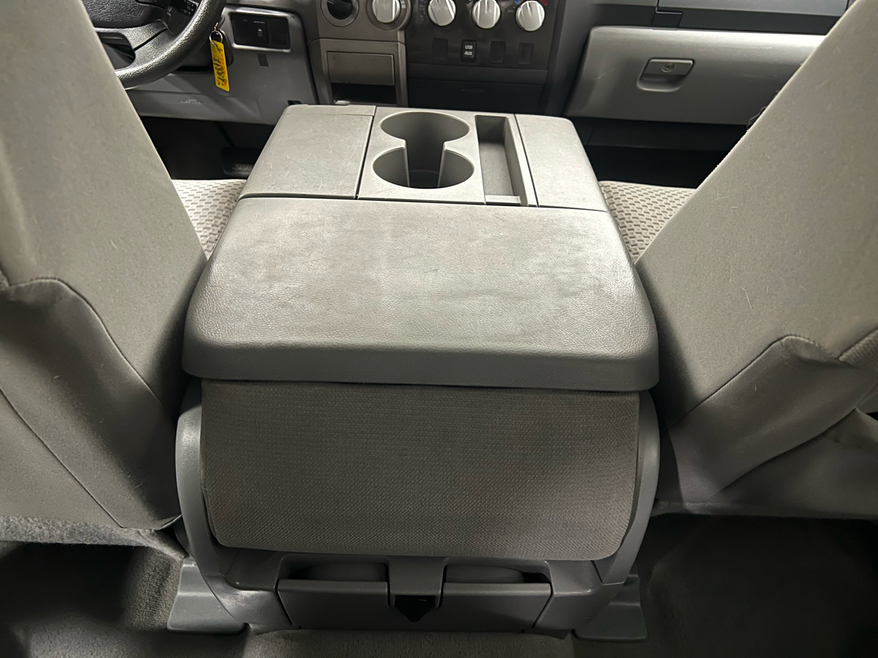 Toyota Tundra Tundra-Grade Double Cab 4.6L 4WD 2010