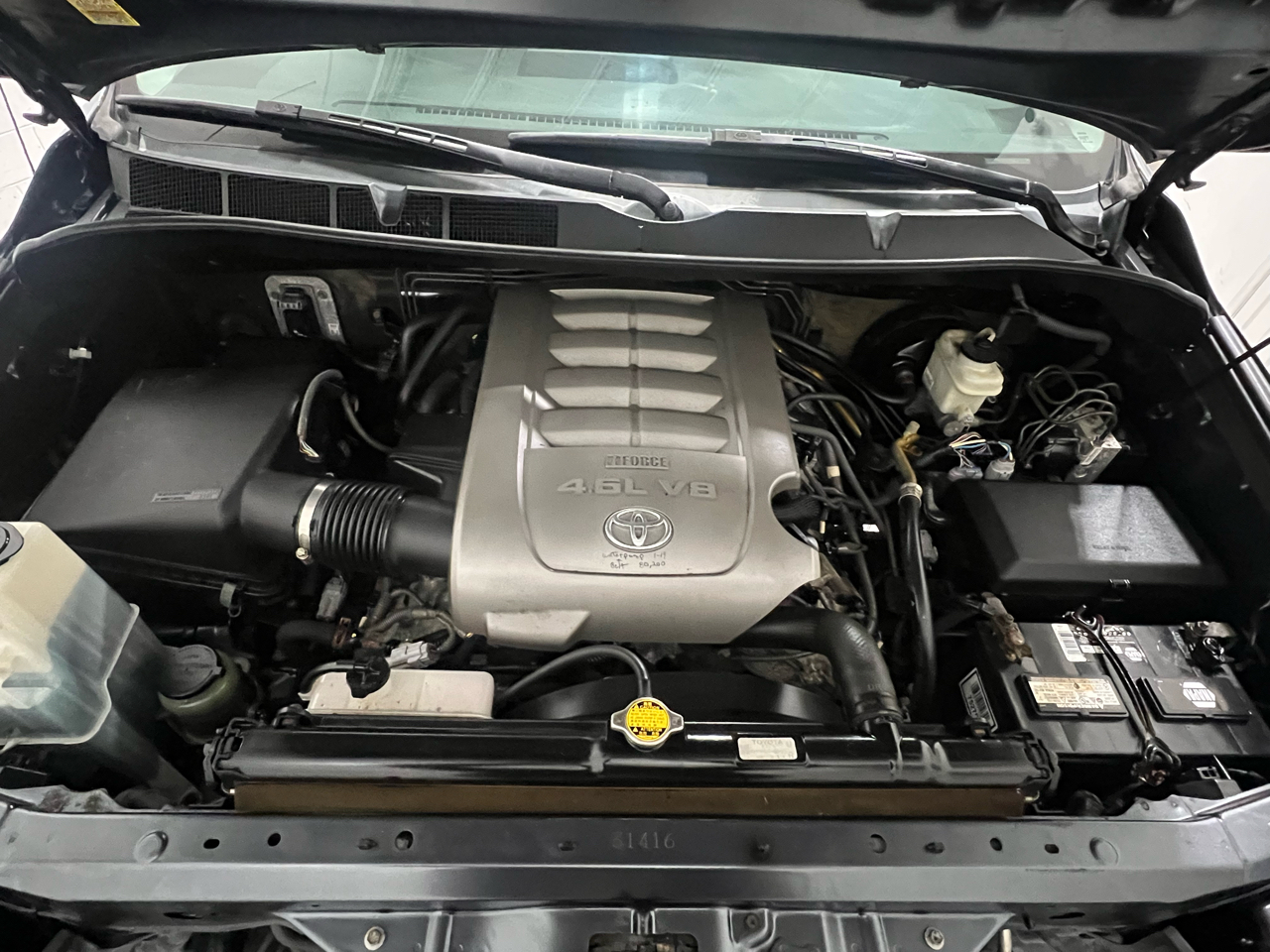 Toyota Tundra Tundra-Grade Double Cab 4.6L 4WD 2010