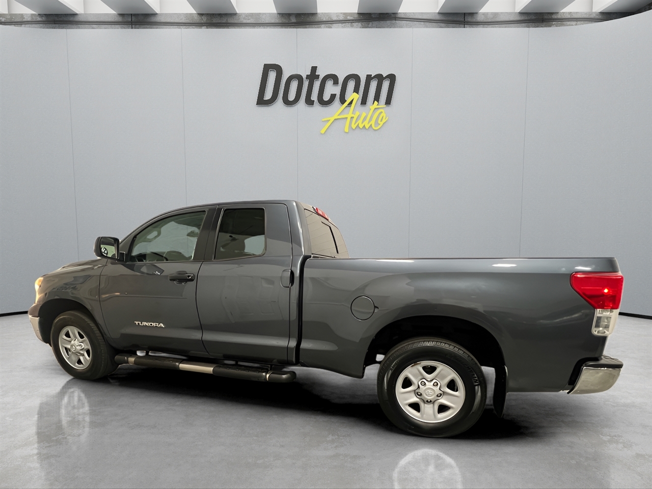 Toyota Tundra Tundra-Grade Double Cab 4.6L 4WD 2010
