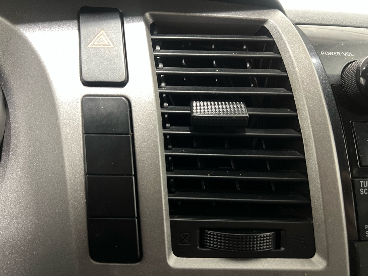 Toyota Tundra Tundra-Grade Double Cab 4.6L 4WD 2010