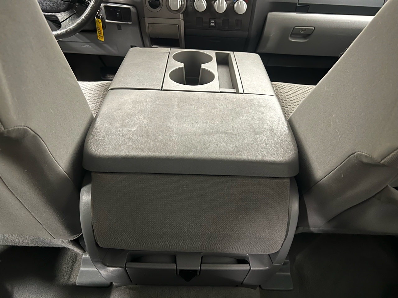 Toyota Tundra Tundra-Grade Double Cab 4.6L 4WD 2010