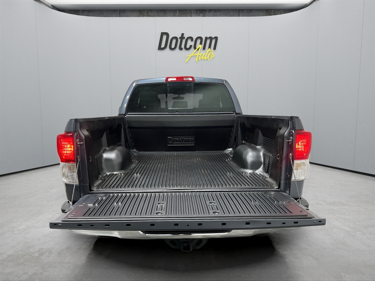 Toyota Tundra Tundra-Grade Double Cab 4.6L 4WD 2010