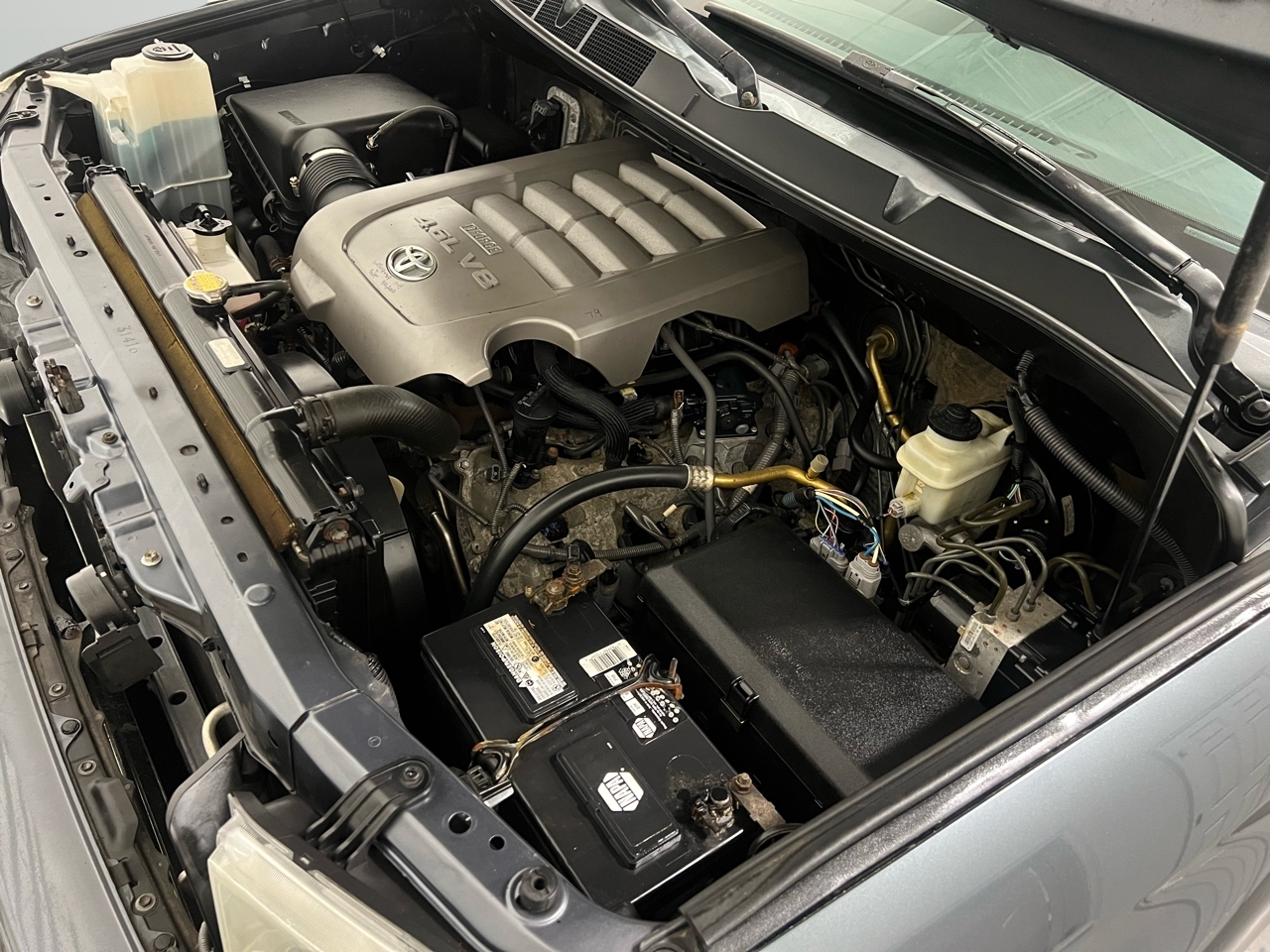 Toyota Tundra Tundra-Grade Double Cab 4.6L 4WD 2010