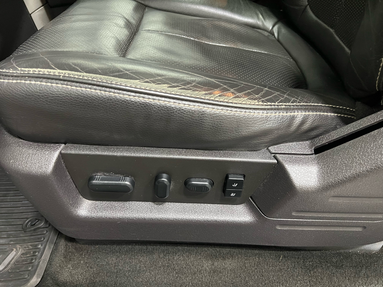 Ford F-150 Lariat SuperCrew 6.5-ft. Bed 4WD 2010