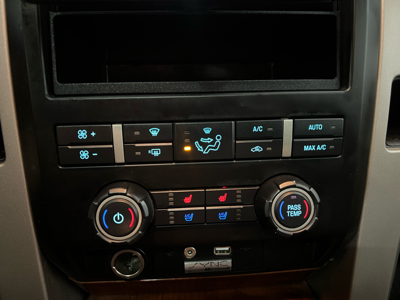 Ford F-150 Lariat SuperCrew 6.5-ft. Bed 4WD 2010