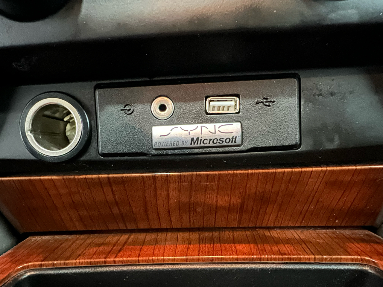 Ford F-150 Lariat SuperCrew 6.5-ft. Bed 4WD 2010