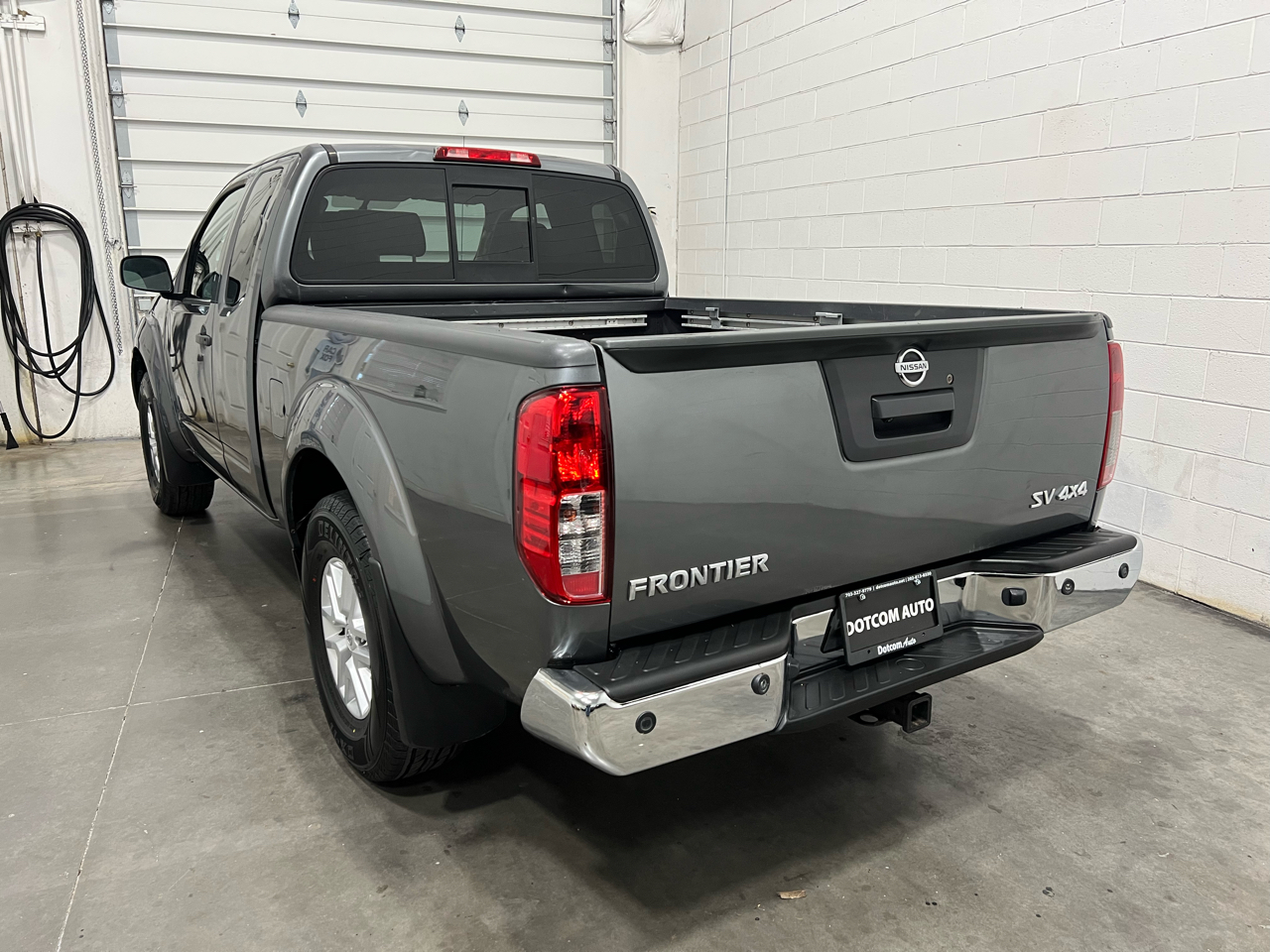 Nissan Frontier S Crew Cab 5AT 4WD 2016