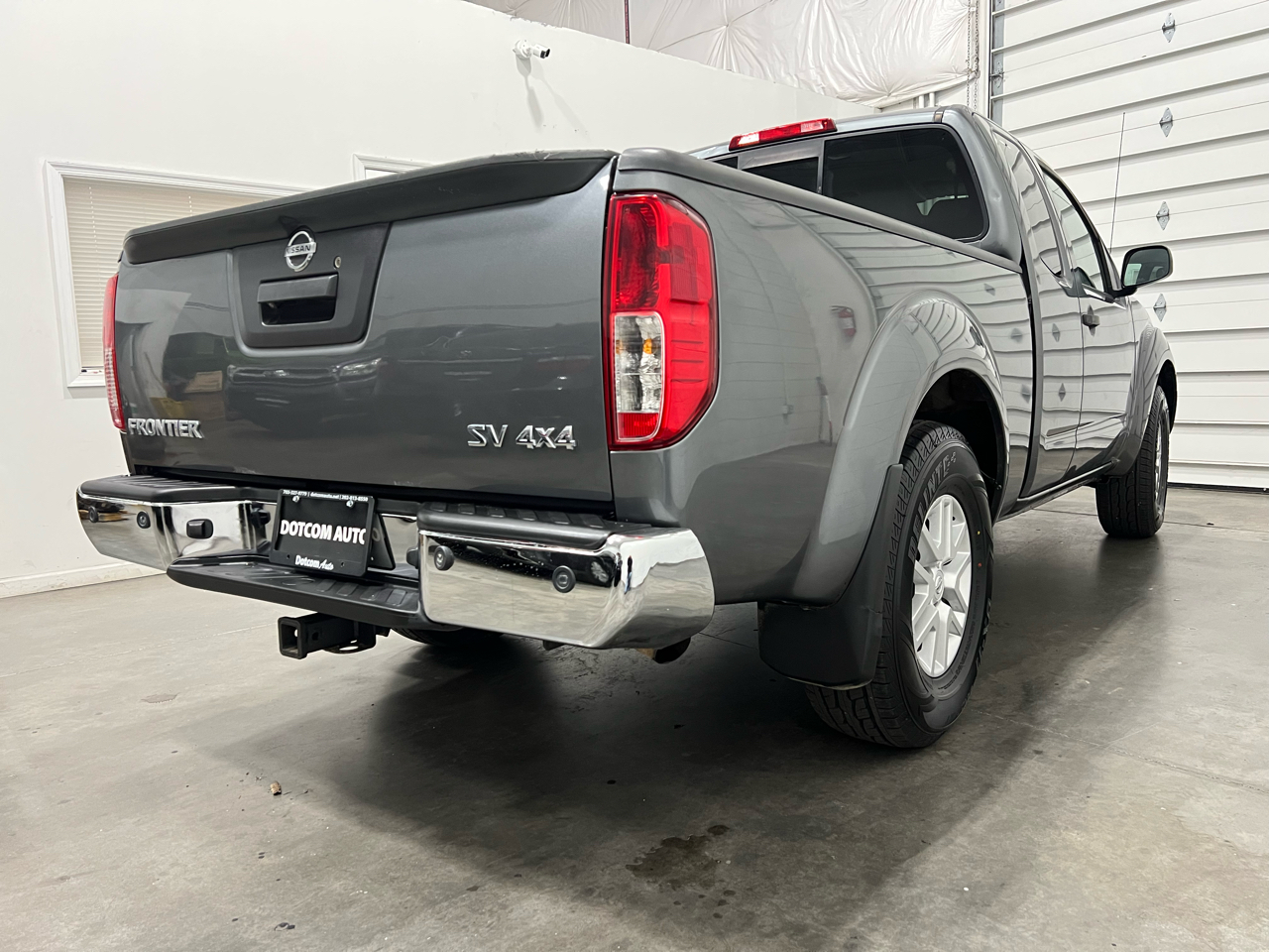 Nissan Frontier S Crew Cab 5AT 4WD 2016
