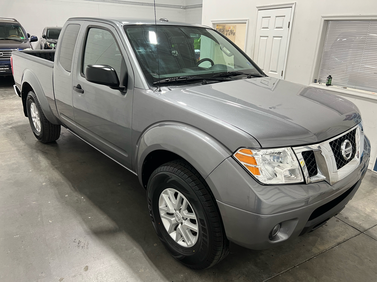 Nissan Frontier S Crew Cab 5AT 4WD 2016
