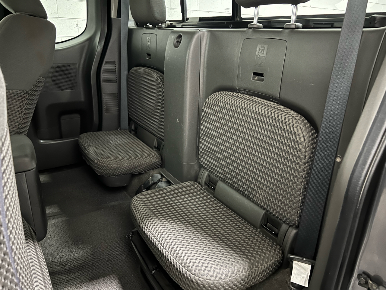 Nissan Frontier S Crew Cab 5AT 4WD 2016