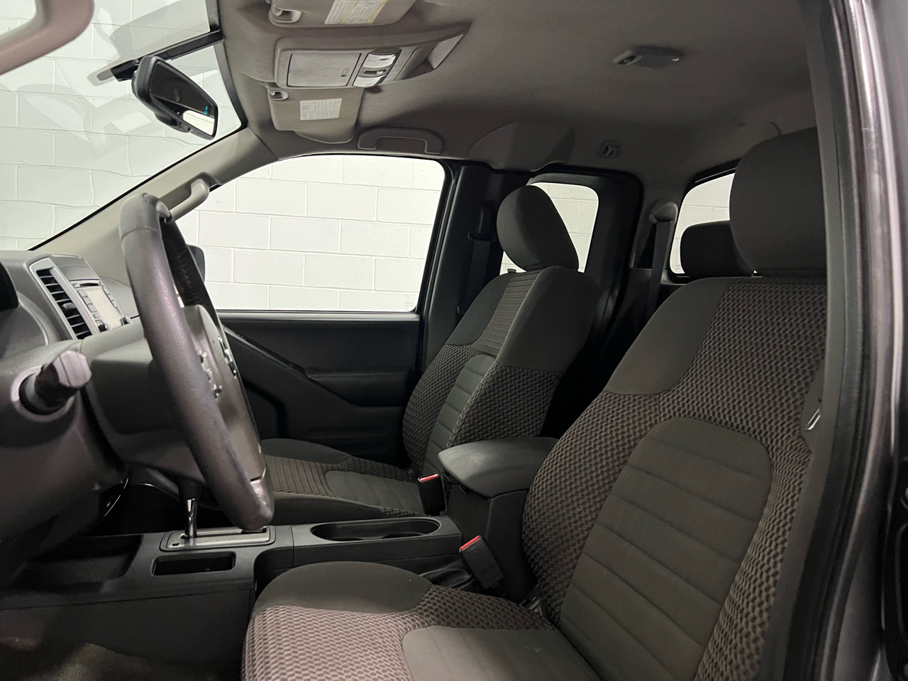 Nissan Frontier S Crew Cab 5AT 4WD 2016