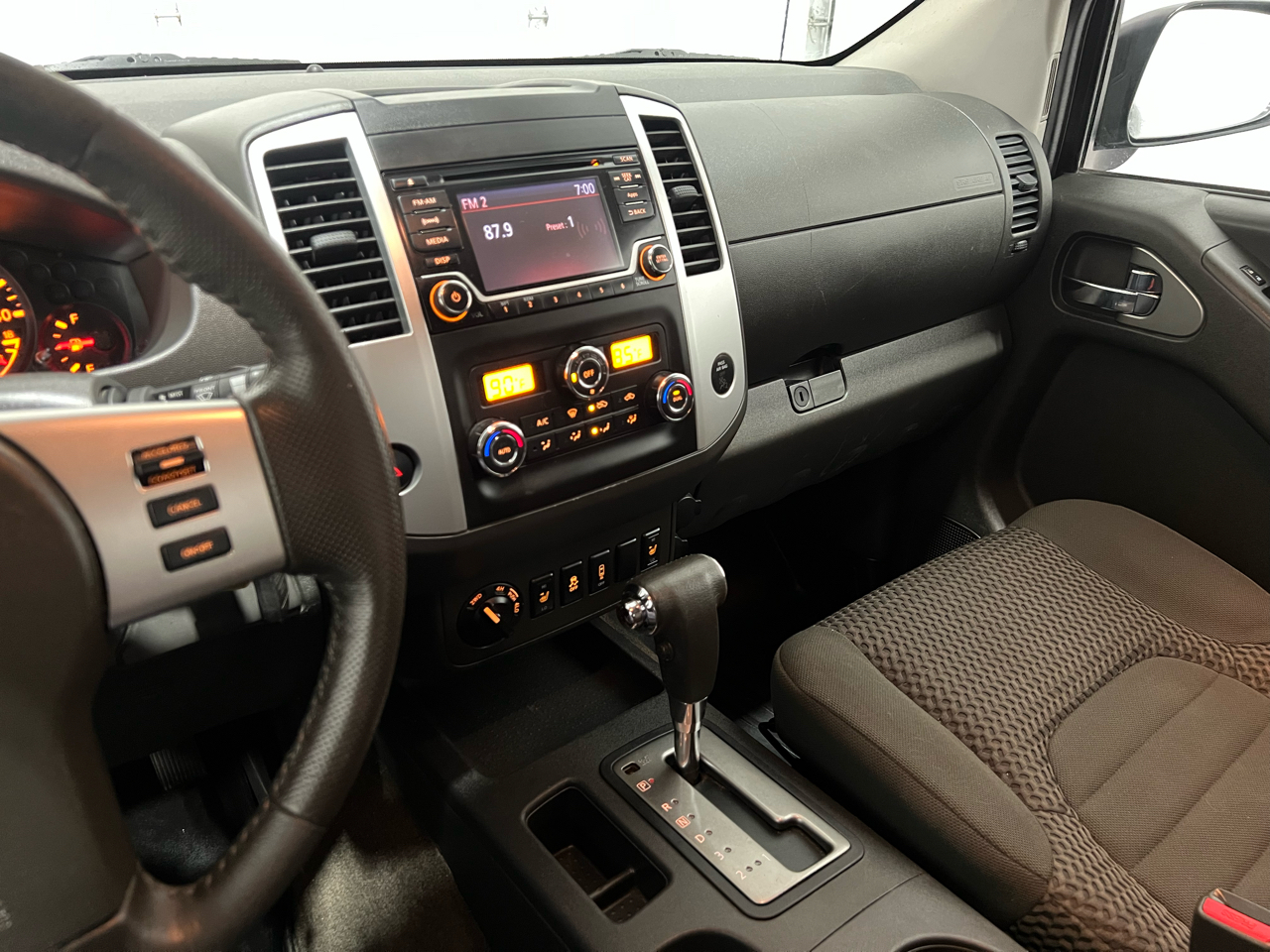 Nissan Frontier S Crew Cab 5AT 4WD 2016