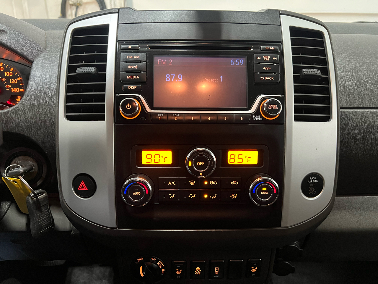 Nissan Frontier S Crew Cab 5AT 4WD 2016