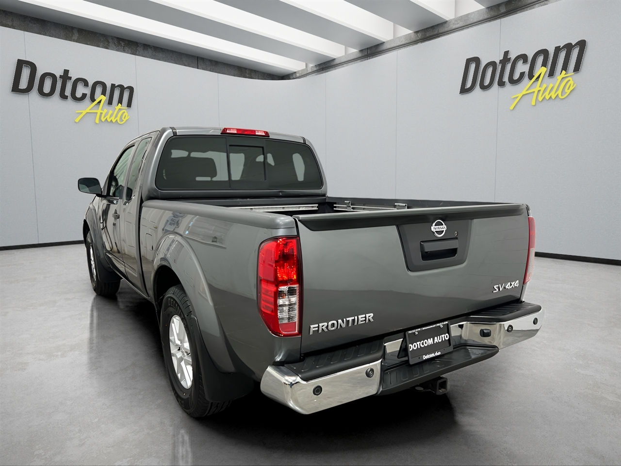 Nissan Frontier S Crew Cab 5AT 4WD 2016