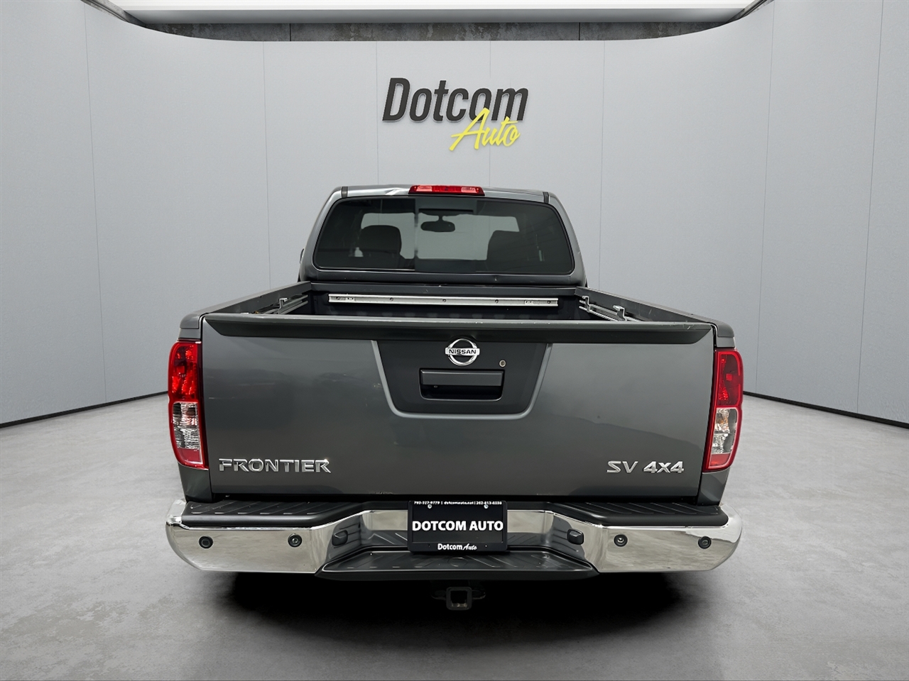 Nissan Frontier S Crew Cab 5AT 4WD 2016