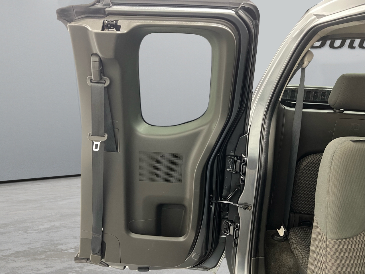 Nissan Frontier S Crew Cab 5AT 4WD 2016