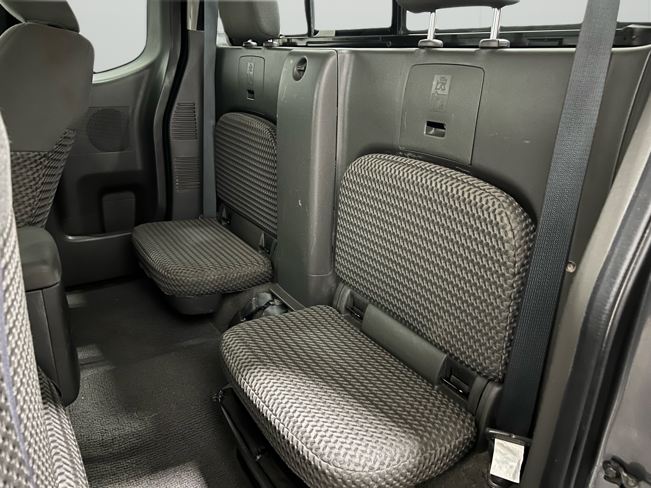 Nissan Frontier S Crew Cab 5AT 4WD 2016