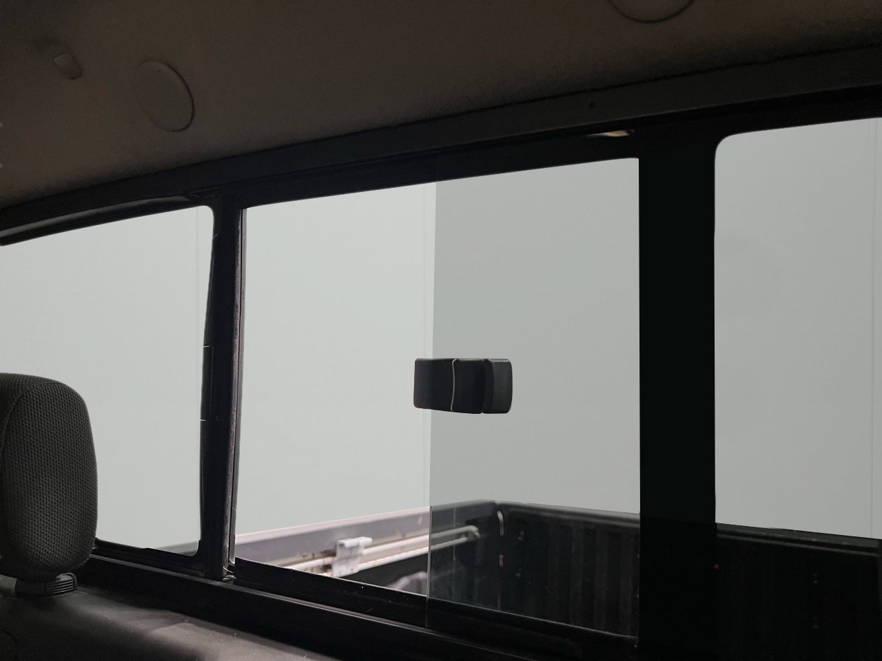 Nissan Frontier S Crew Cab 5AT 4WD 2016