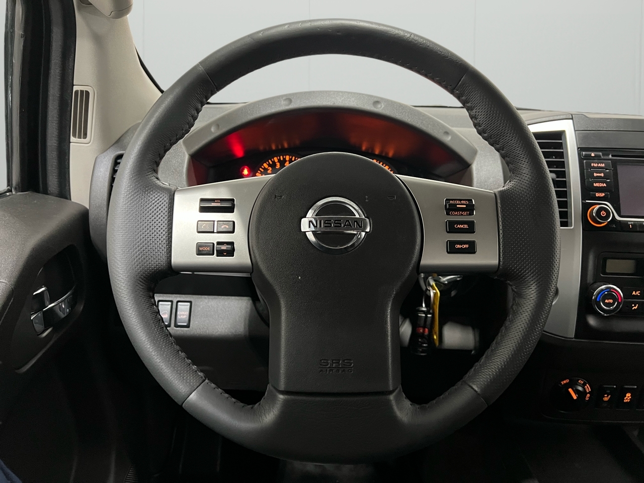 Nissan Frontier S Crew Cab 5AT 4WD 2016