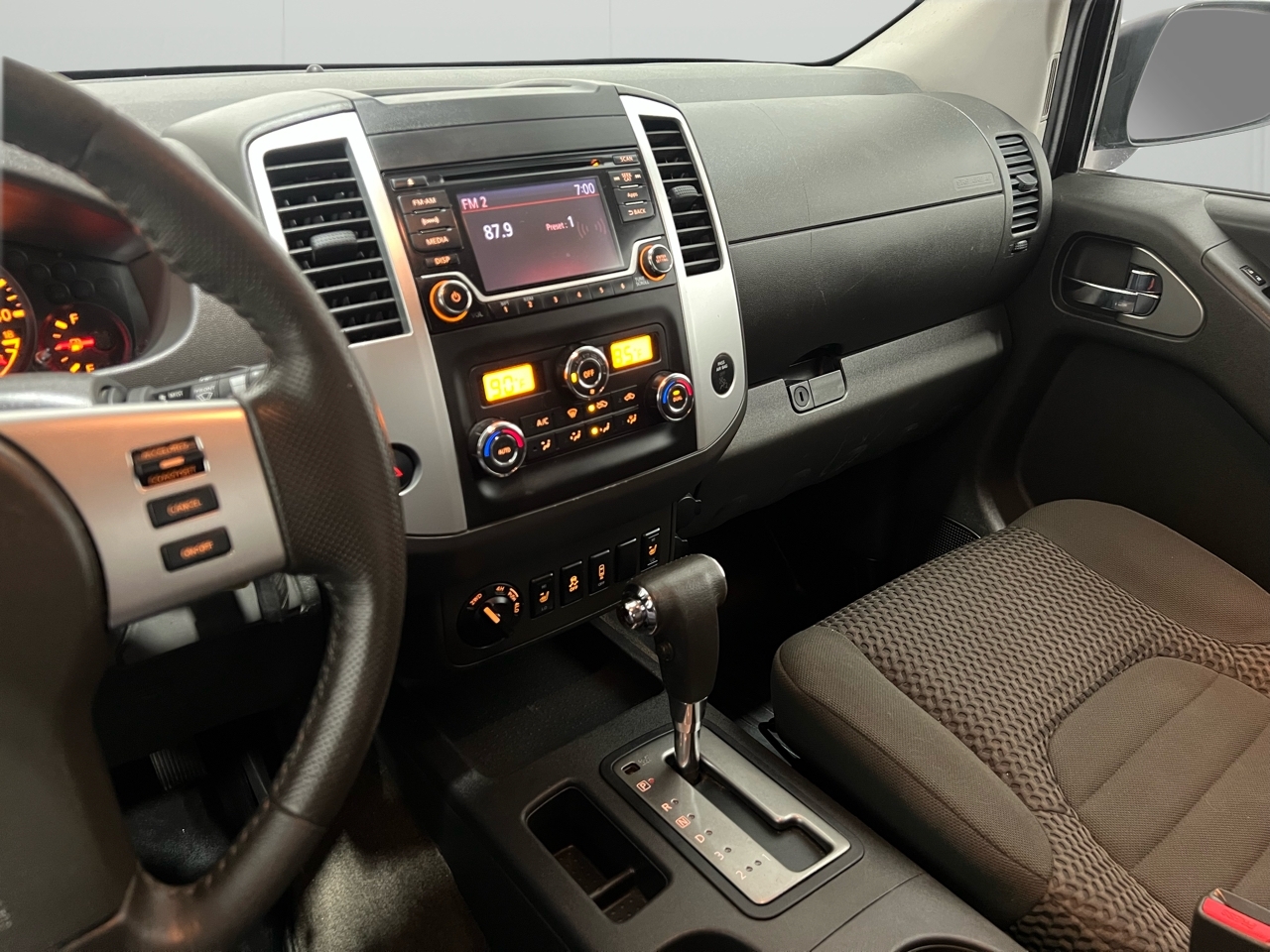 Nissan Frontier S Crew Cab 5AT 4WD 2016