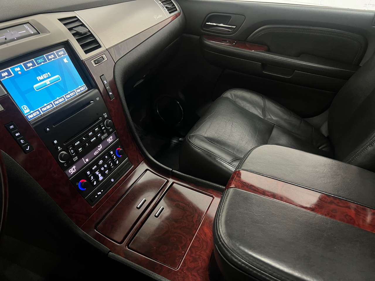 Cadillac Escalade AWD 2008