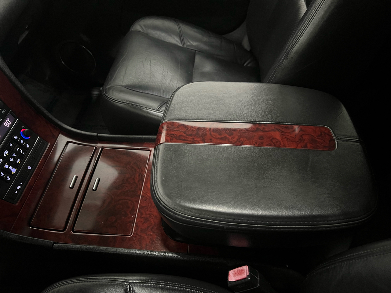 Cadillac Escalade AWD 2008