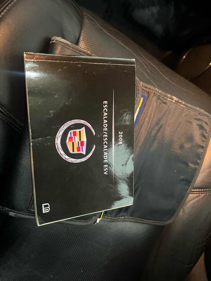 Cadillac Escalade AWD 2008