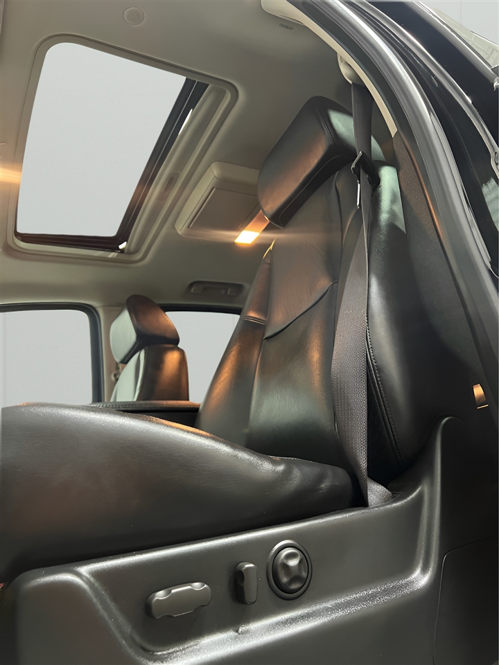 Cadillac Escalade AWD 2008