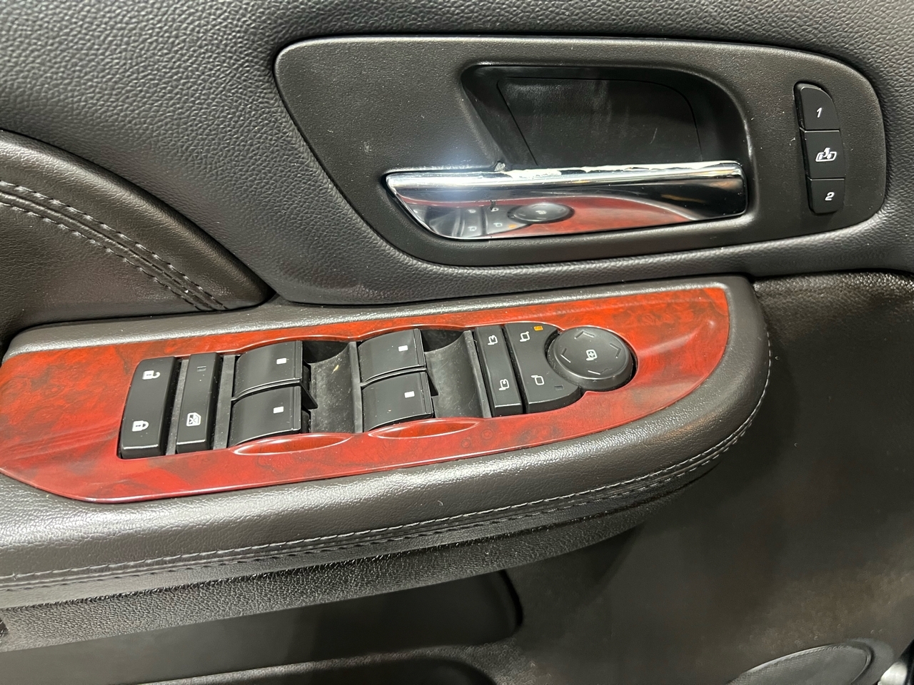 Cadillac Escalade AWD 2008