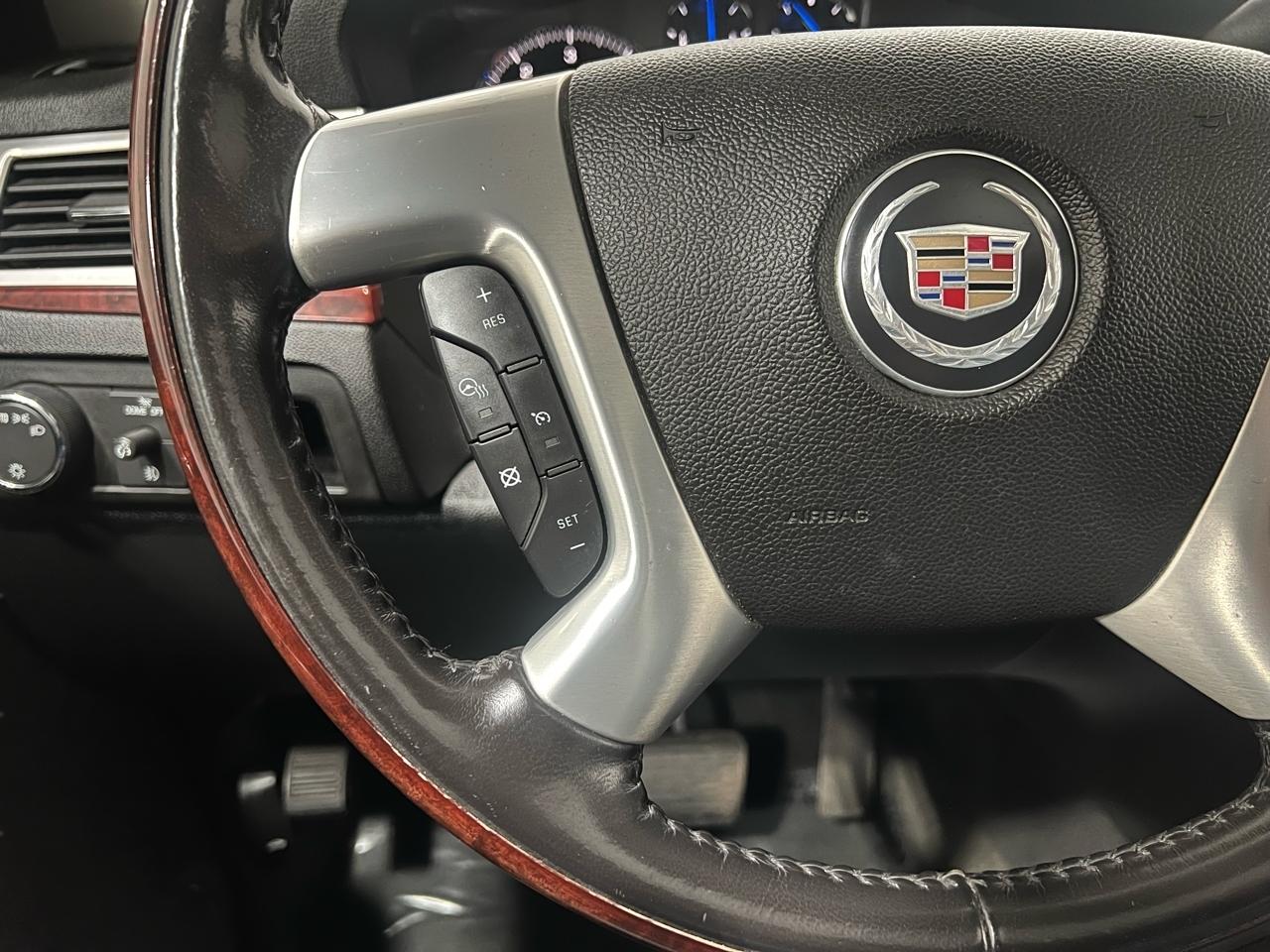 Cadillac Escalade AWD 2008