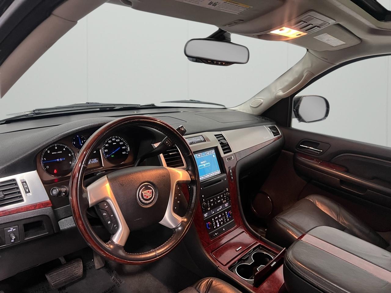 Cadillac Escalade AWD 2008