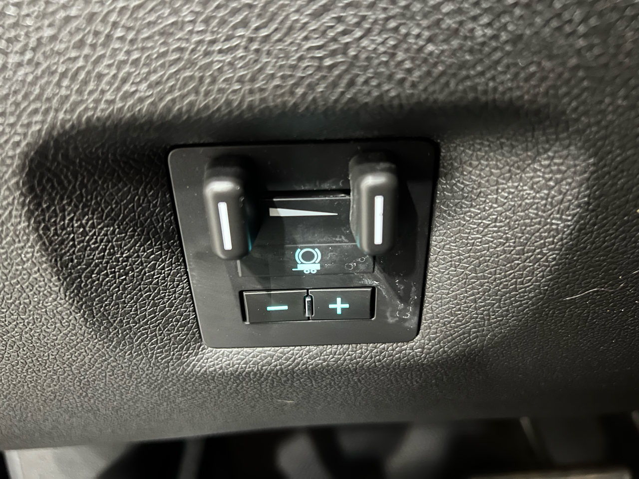 Chevrolet Silverado 2500HD LT Crew Cab 4WD 2013