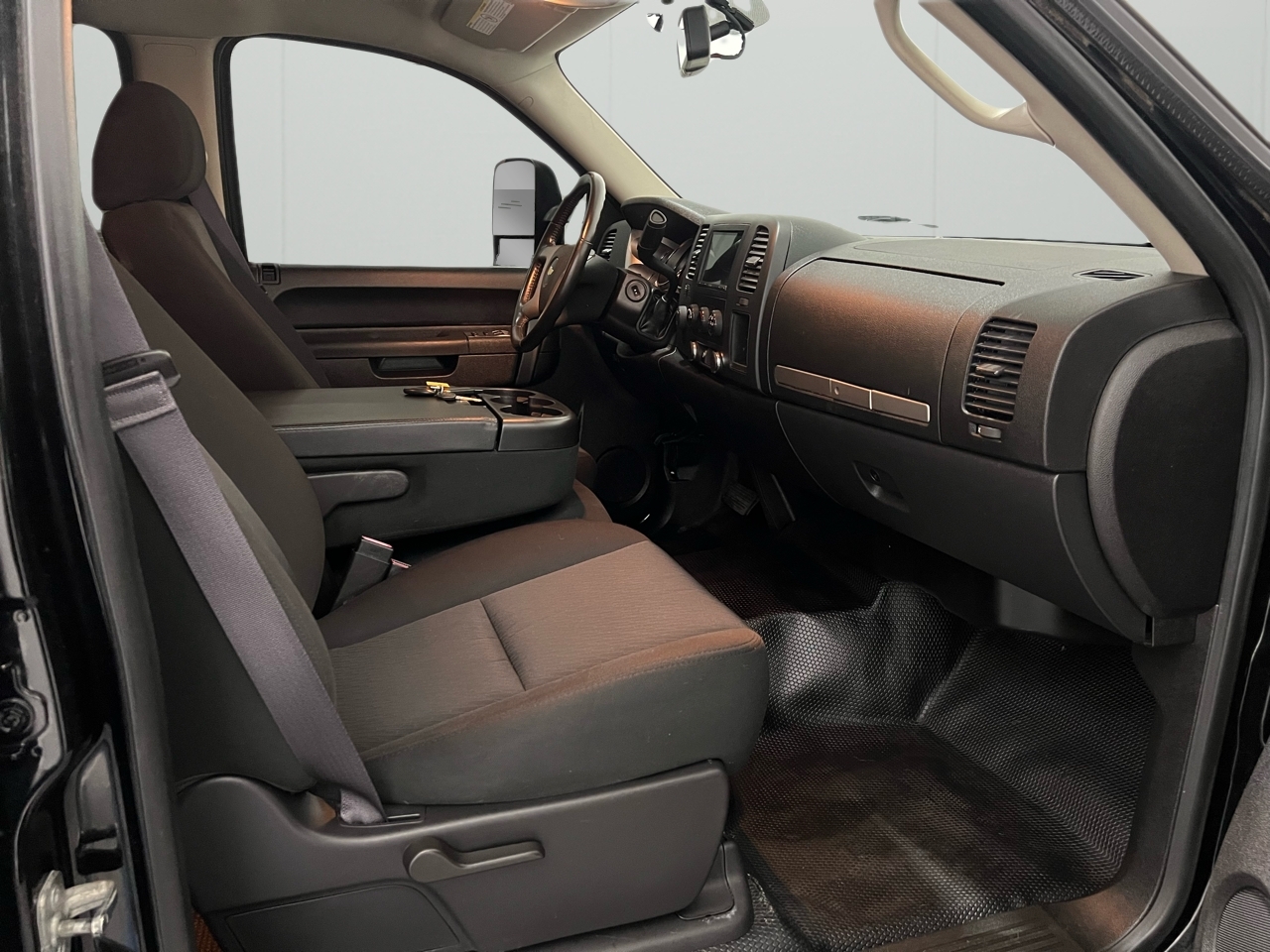 Chevrolet Silverado 2500HD LT Crew Cab 4WD 2013