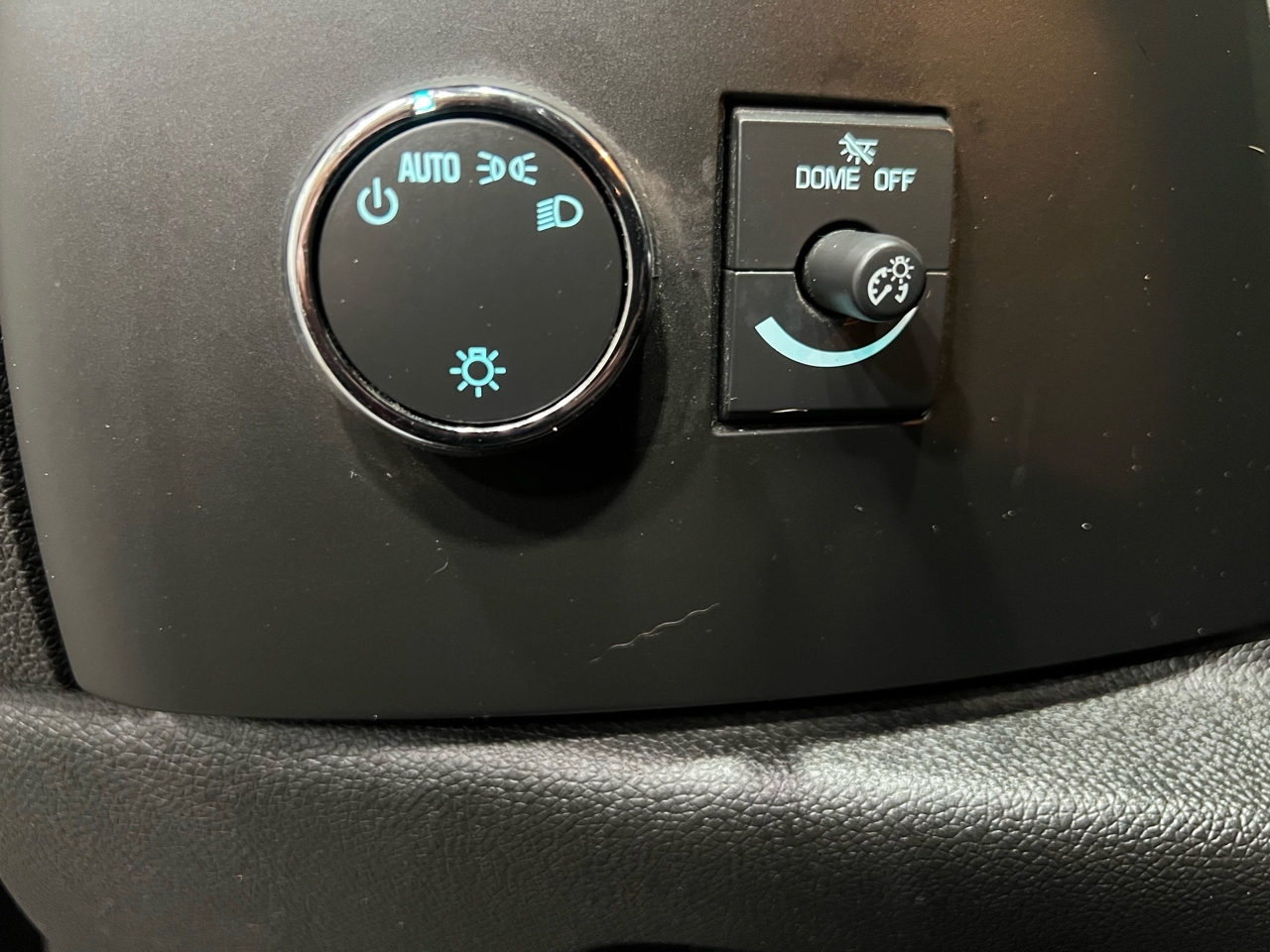 Chevrolet Silverado 2500HD LT Crew Cab 4WD 2013