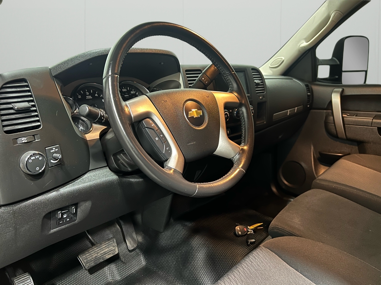 Chevrolet Silverado 2500HD LT Crew Cab 4WD 2013