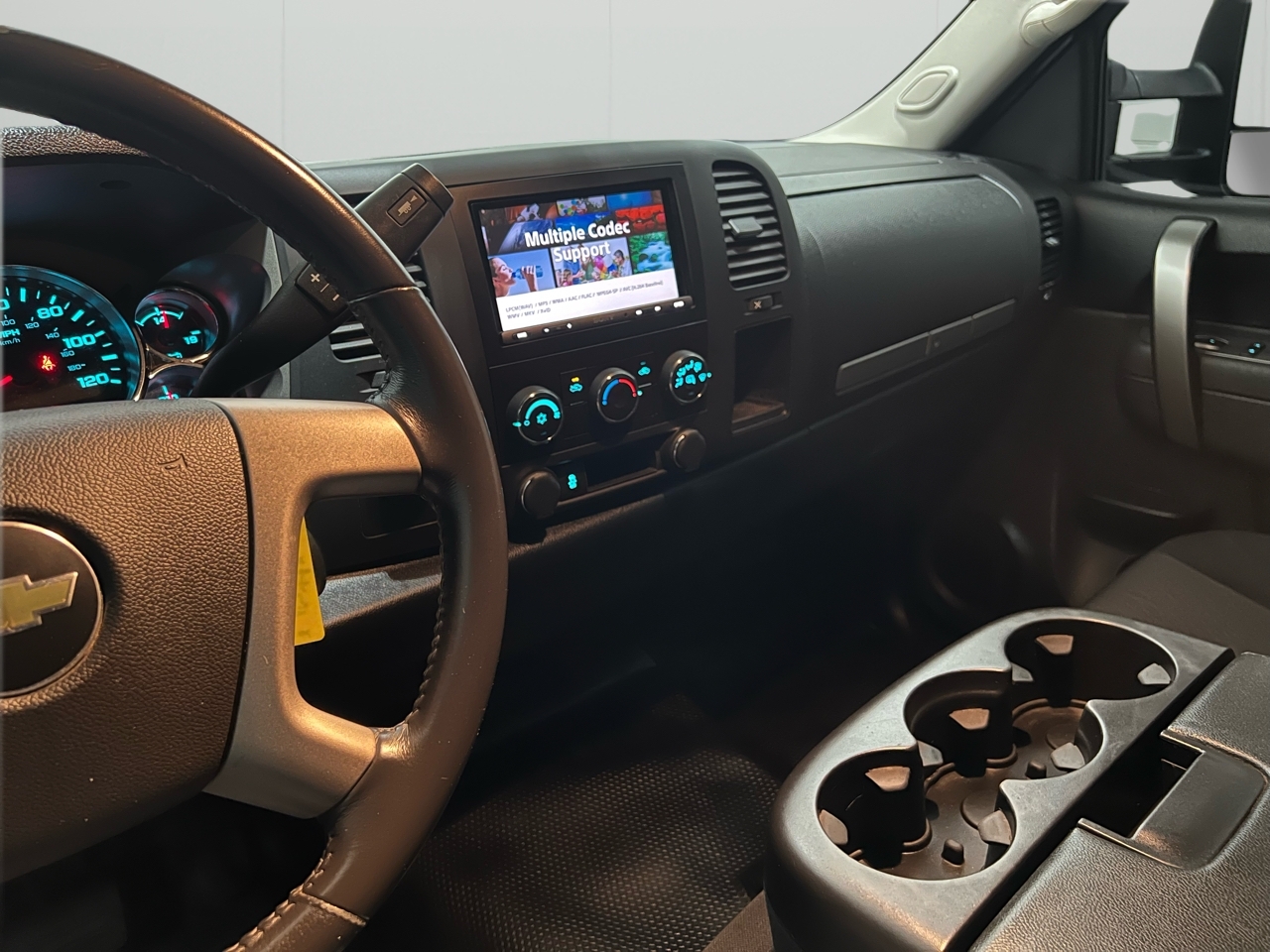 Chevrolet Silverado 2500HD LT Crew Cab 4WD 2013