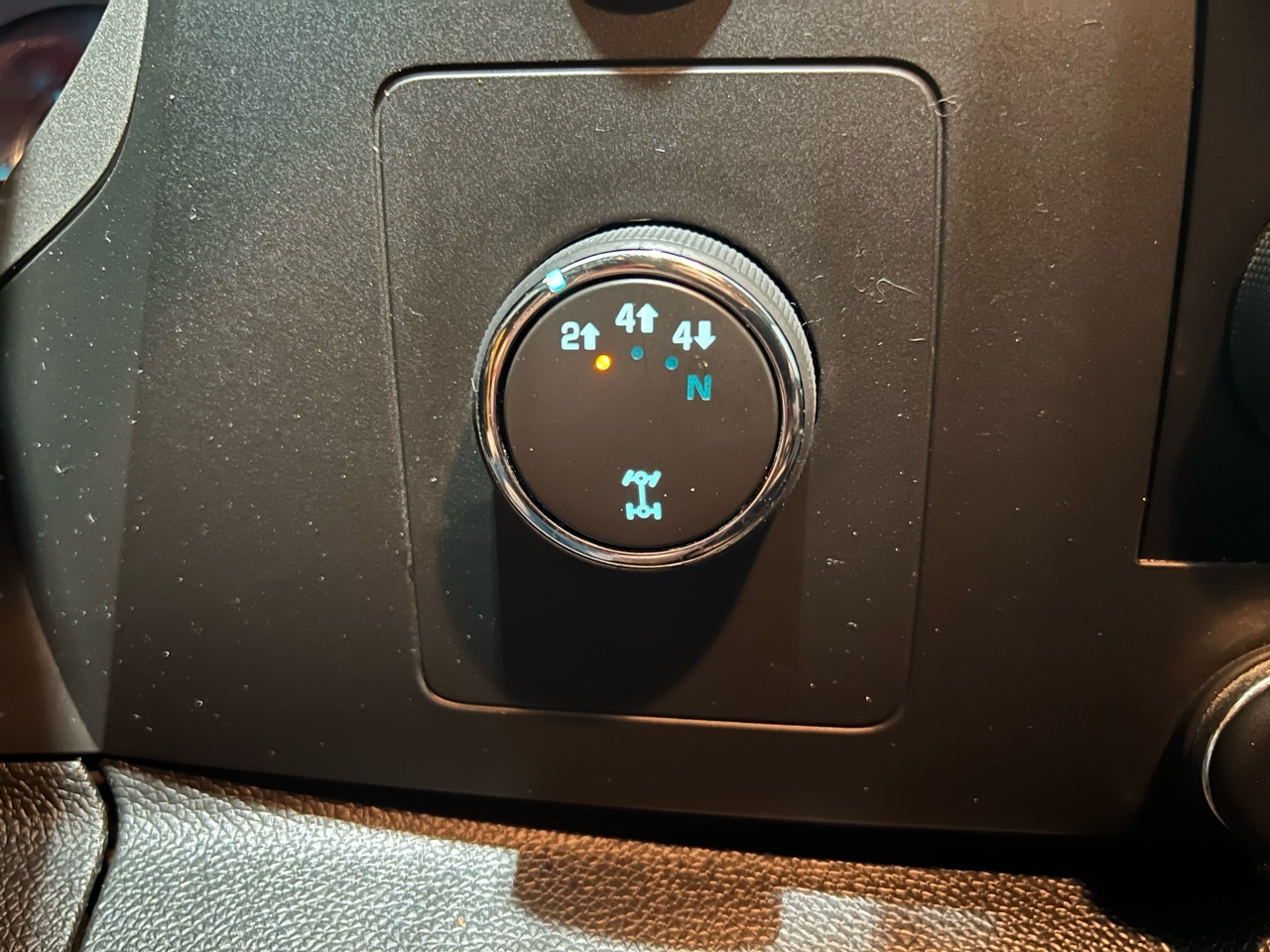 Chevrolet Silverado 2500HD LT Crew Cab 4WD 2013