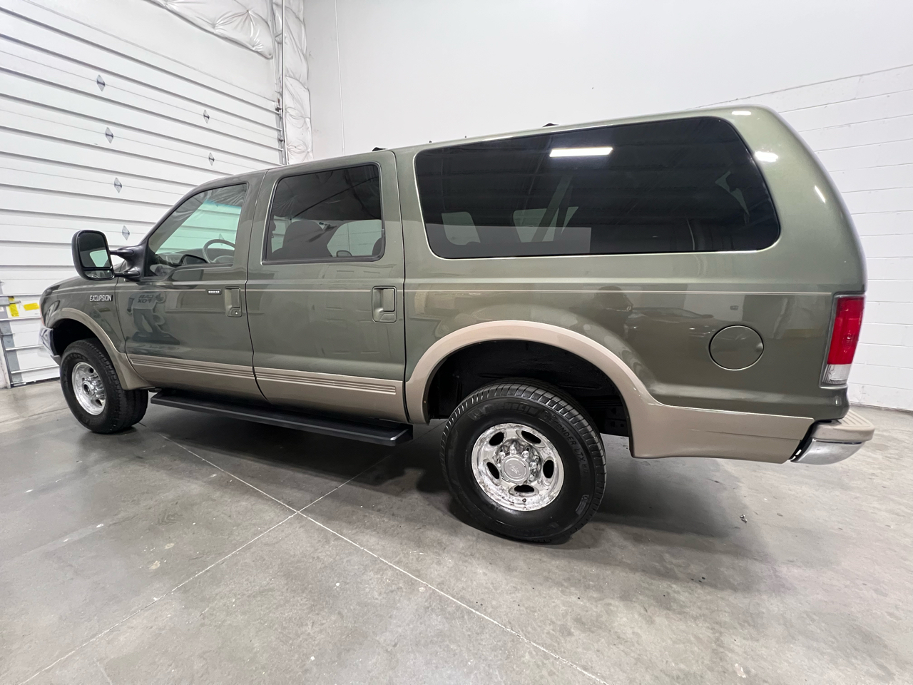 Ford Excursion Limited 4WD 2001