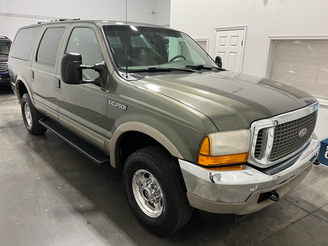 Ford Excursion Limited 4WD 2001