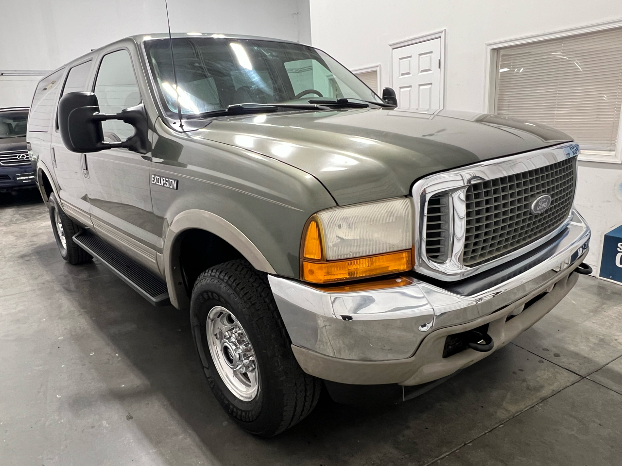 Ford Excursion Limited 4WD 2001