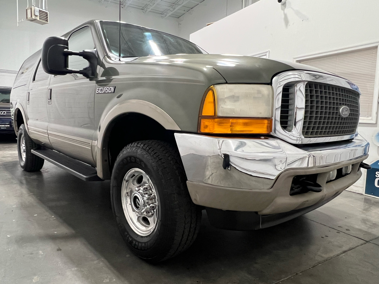 Ford Excursion Limited 4WD 2001