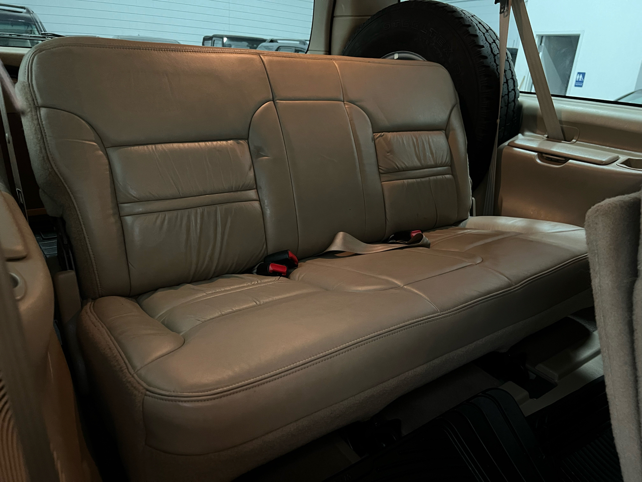 Ford Excursion Limited 4WD 2001