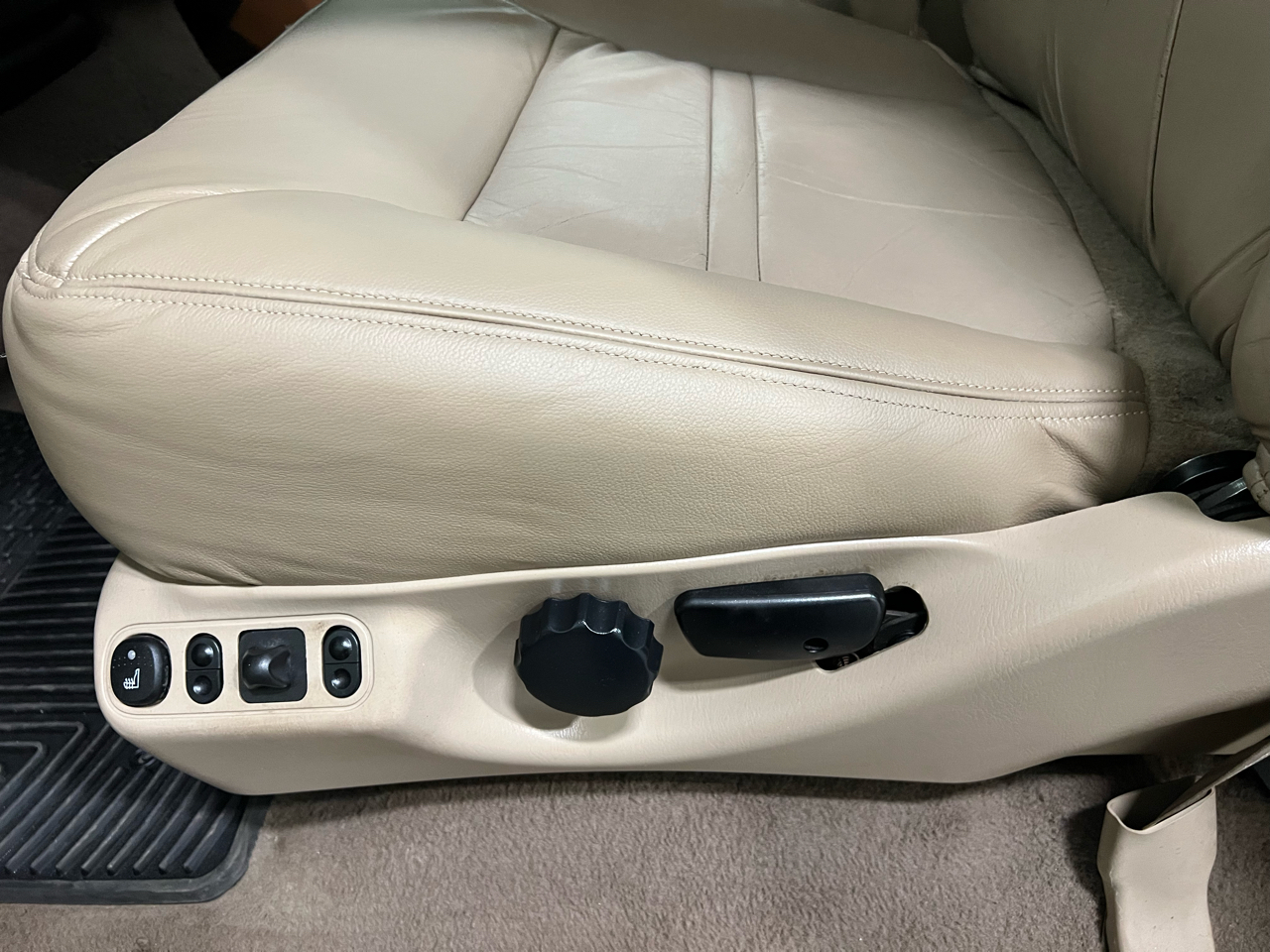 Ford Excursion Limited 4WD 2001